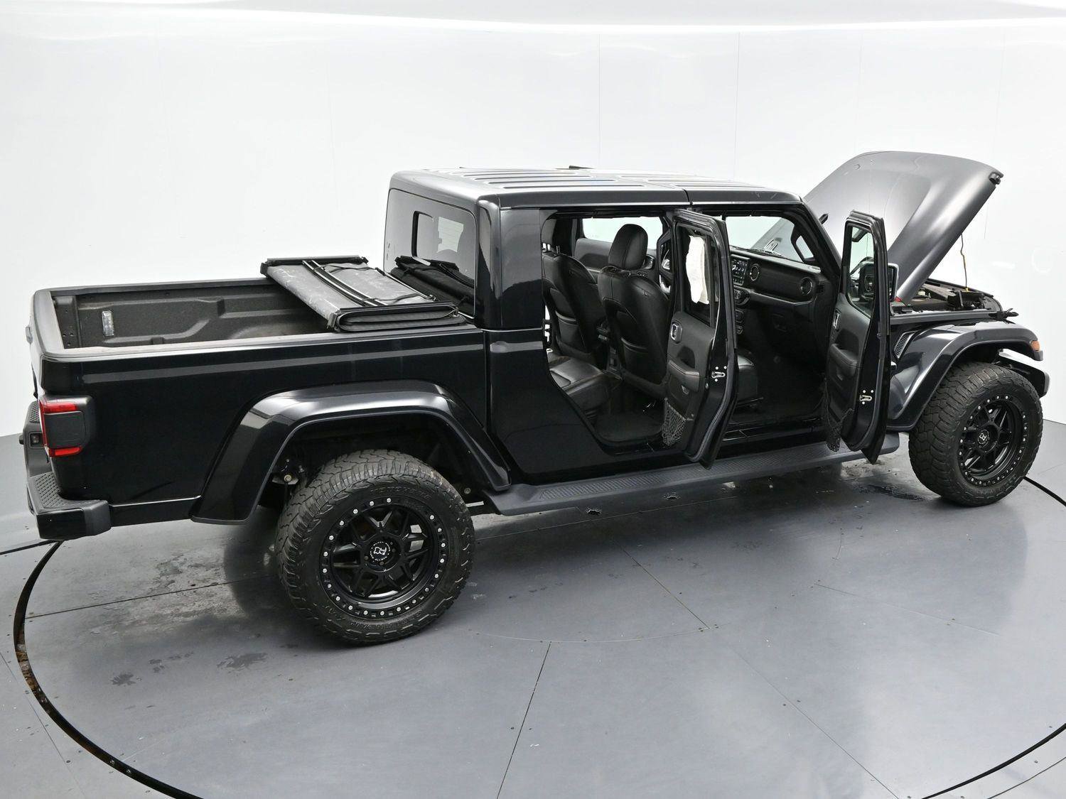Used 2021 Jeep Gladiator Overland image 38