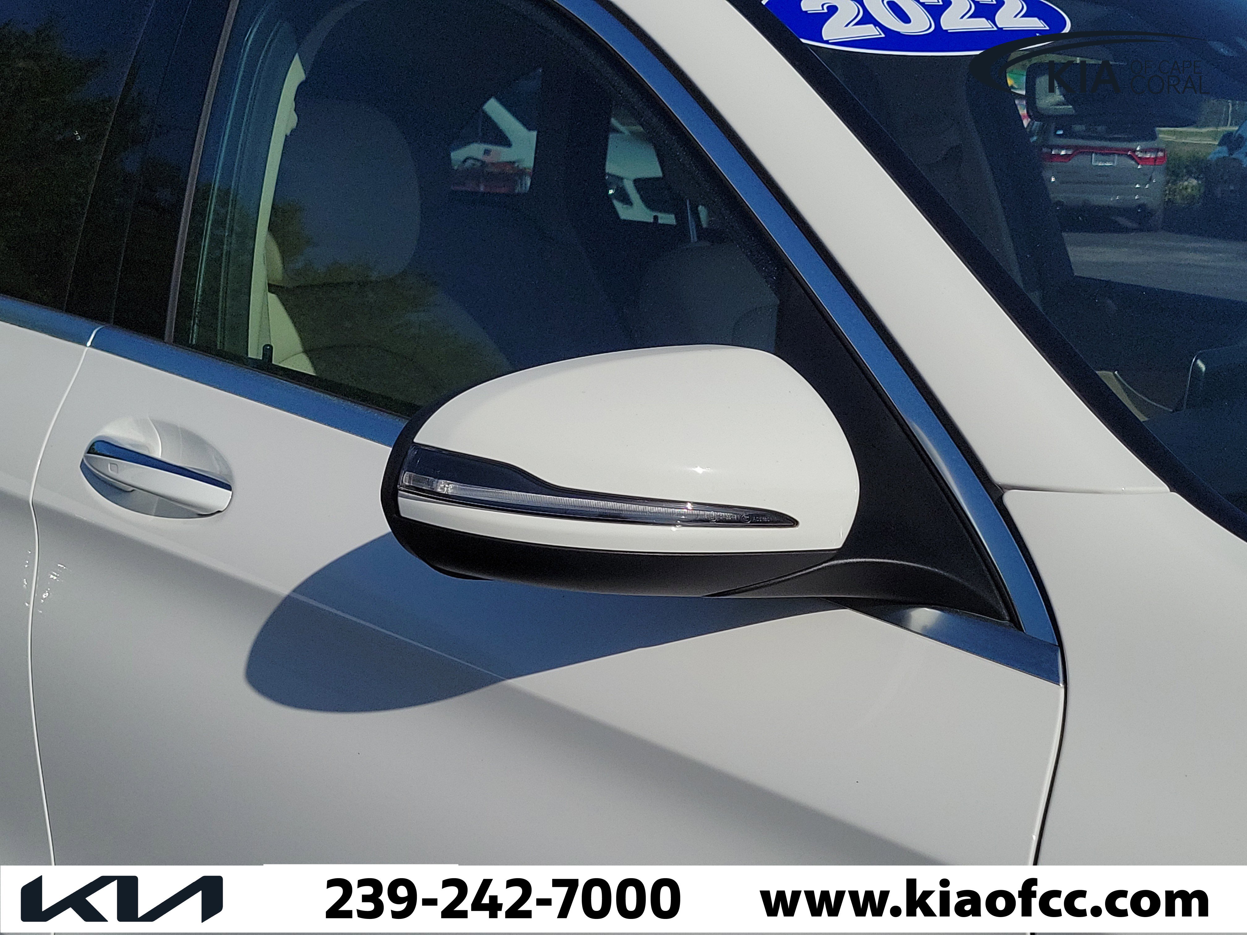 Used 2022 Mercedes-Benz GLC 300 w/ Premium Package Lite image 8