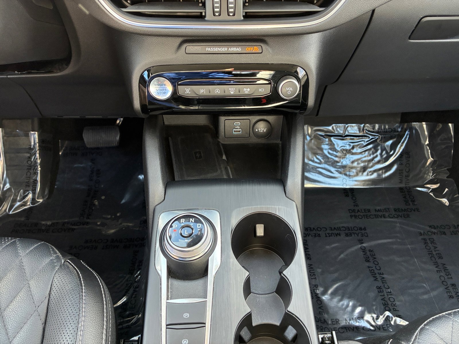 Certified 2023 Ford Escape Platinum w/ Premium Technology Package image 31