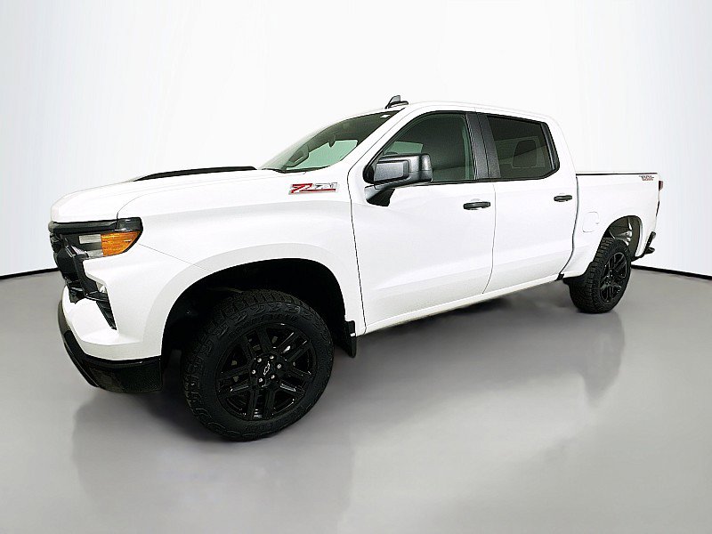 Used 2022 Chevrolet Silverado 1500 Custom Trail Boss AWD/4WD image 3