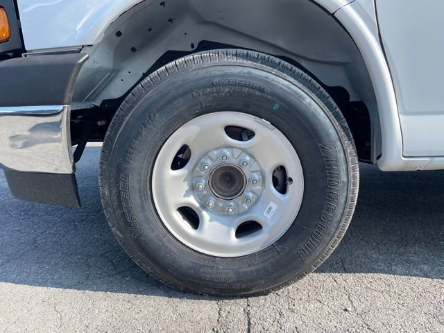 New 2025 Chevrolet Express 3500 w/ Power Convenience Package image 5
