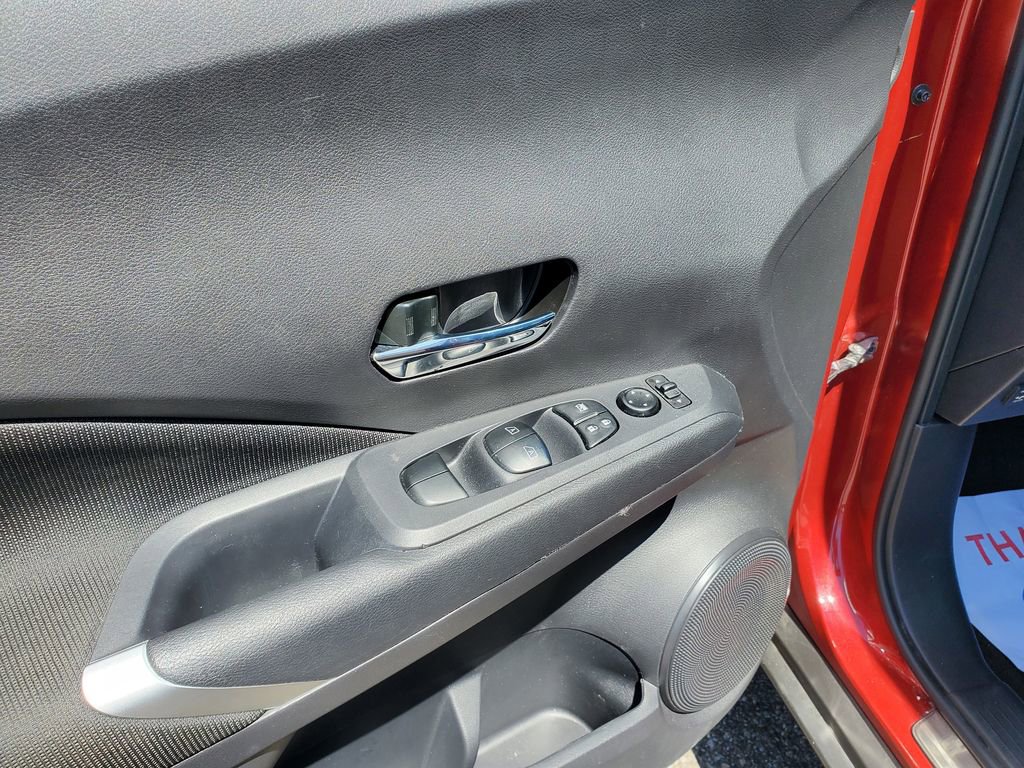 Used 2024 Nissan Kicks SV w/ Interior Electronics Package FWD image 15