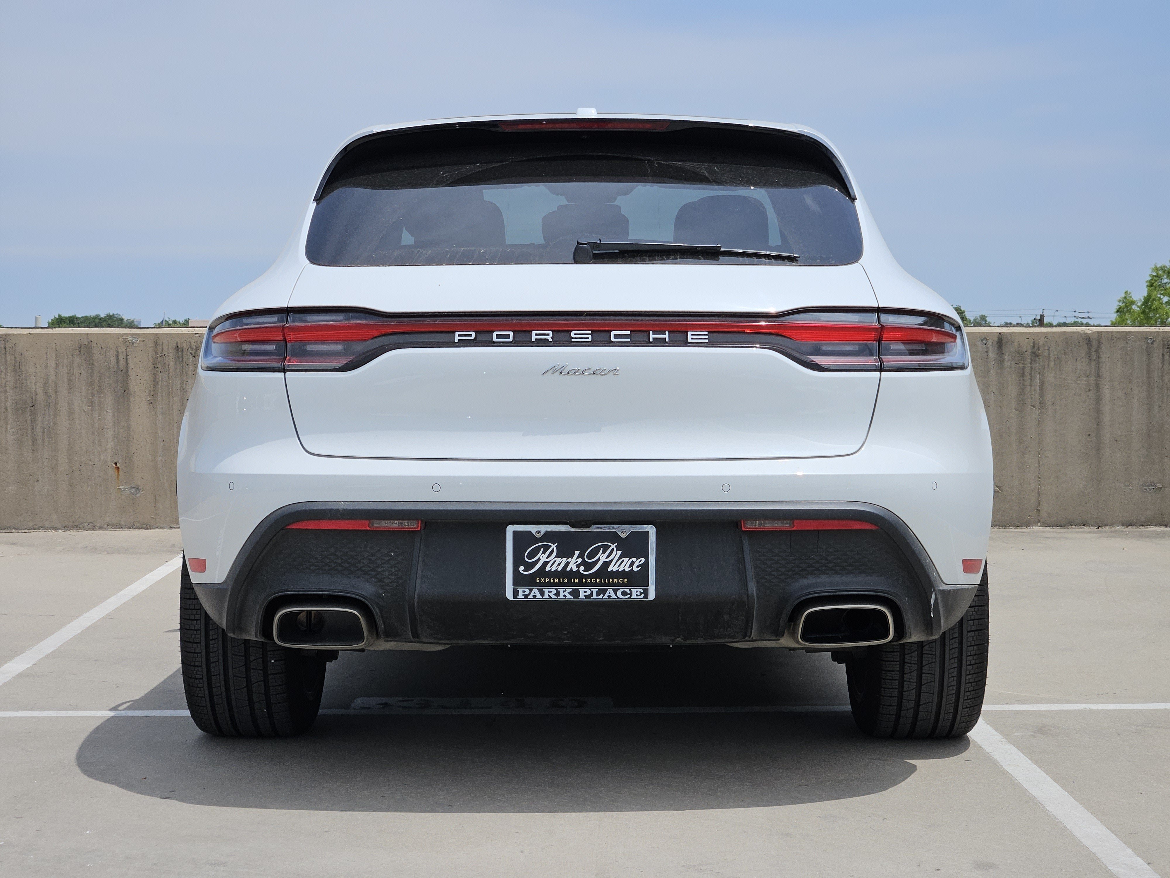 Certified 2026 Porsche Macan AWD/4WD image 7