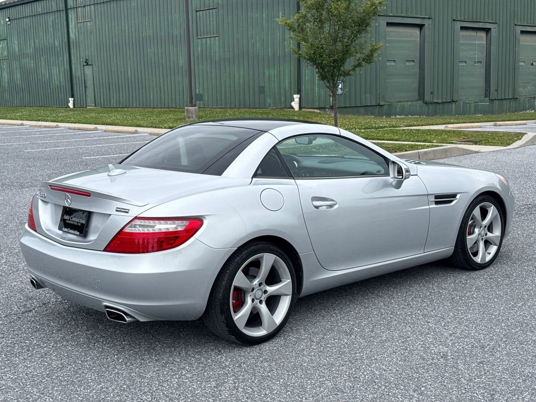 Used 2012 Mercedes-Benz SLK 350 image 13