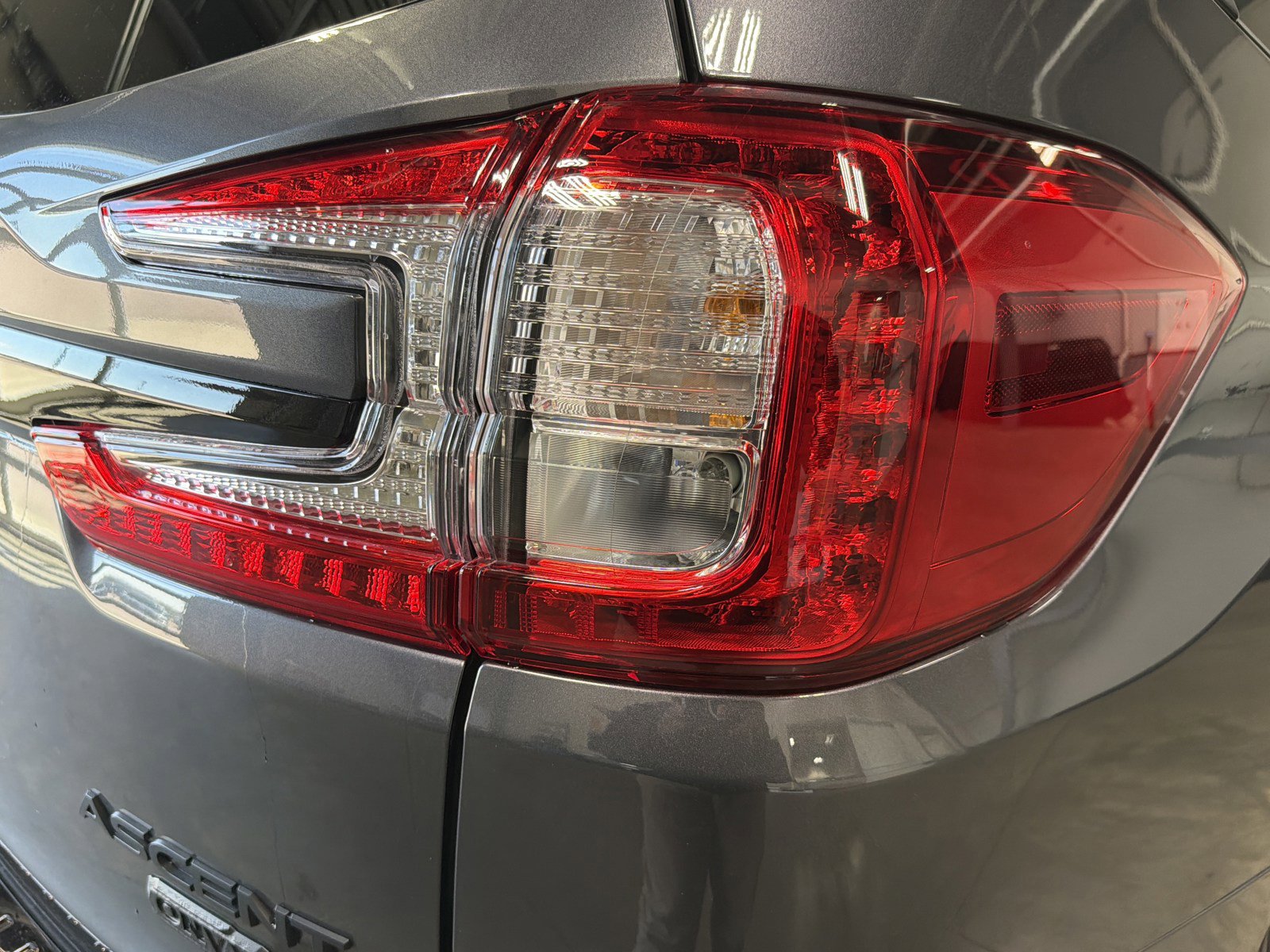 Certified 2025 Subaru Ascent Bronze Edition AWD/4WD image 17