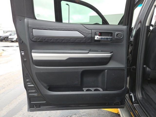 Used 2017 Toyota Tundra Platinum image 13