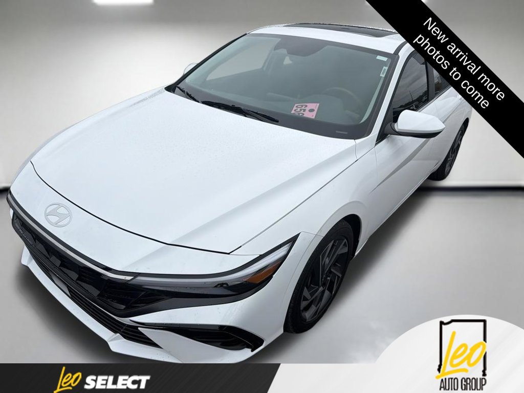 Used 2024 Hyundai Elantra SEL w/ Convenience Package