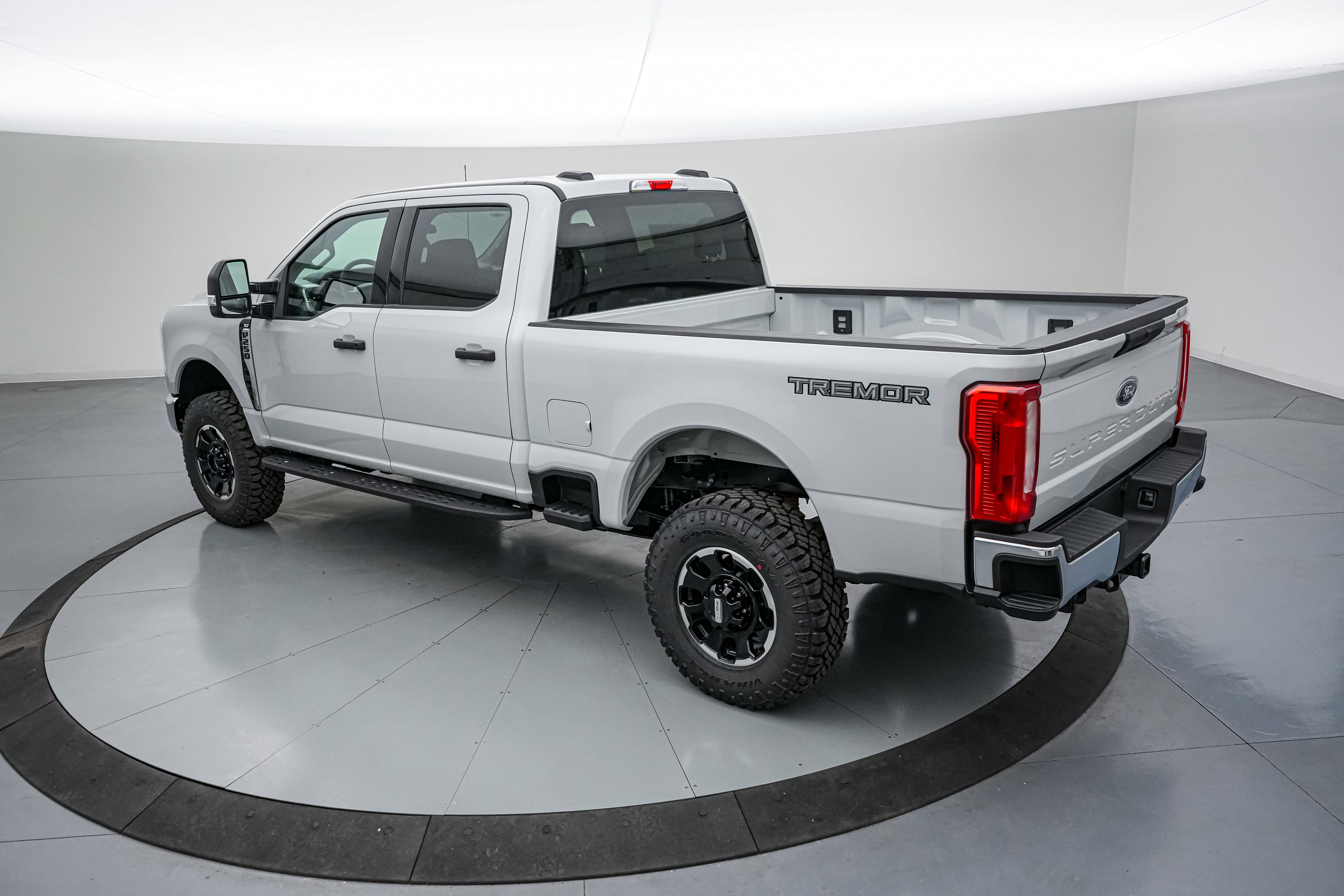 New 2026 Ford F250 XLT w/ Tremor Off-Road Package image 7