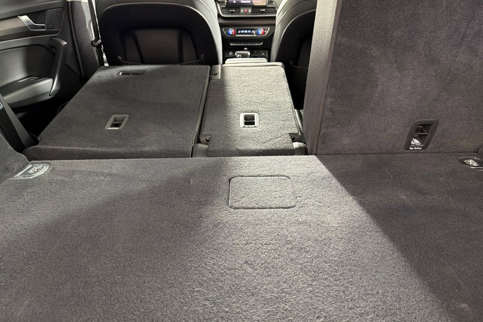 Used 2023 Audi Q5 e Premium w/ Convenience Package image 14