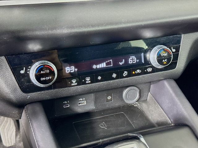 Used 2024 Mitsubishi Outlander SE AWD/4WD image 17