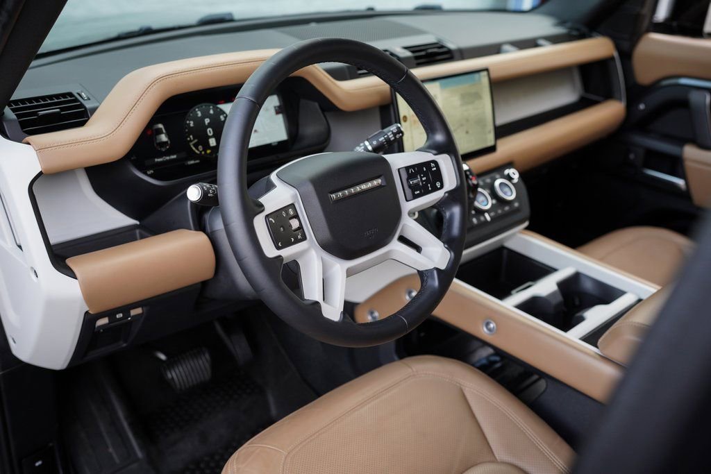 Used 2025 Land Rover Defender 110 S AWD/4WD image 19