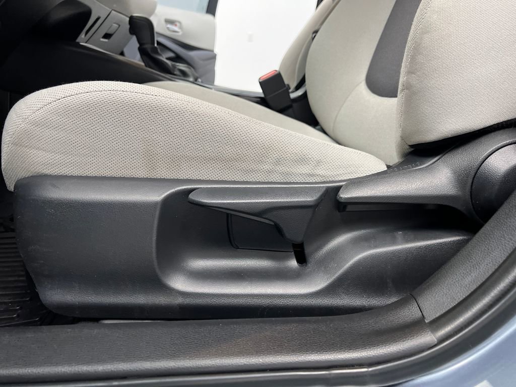 Used 2020 Toyota Corolla L image 10