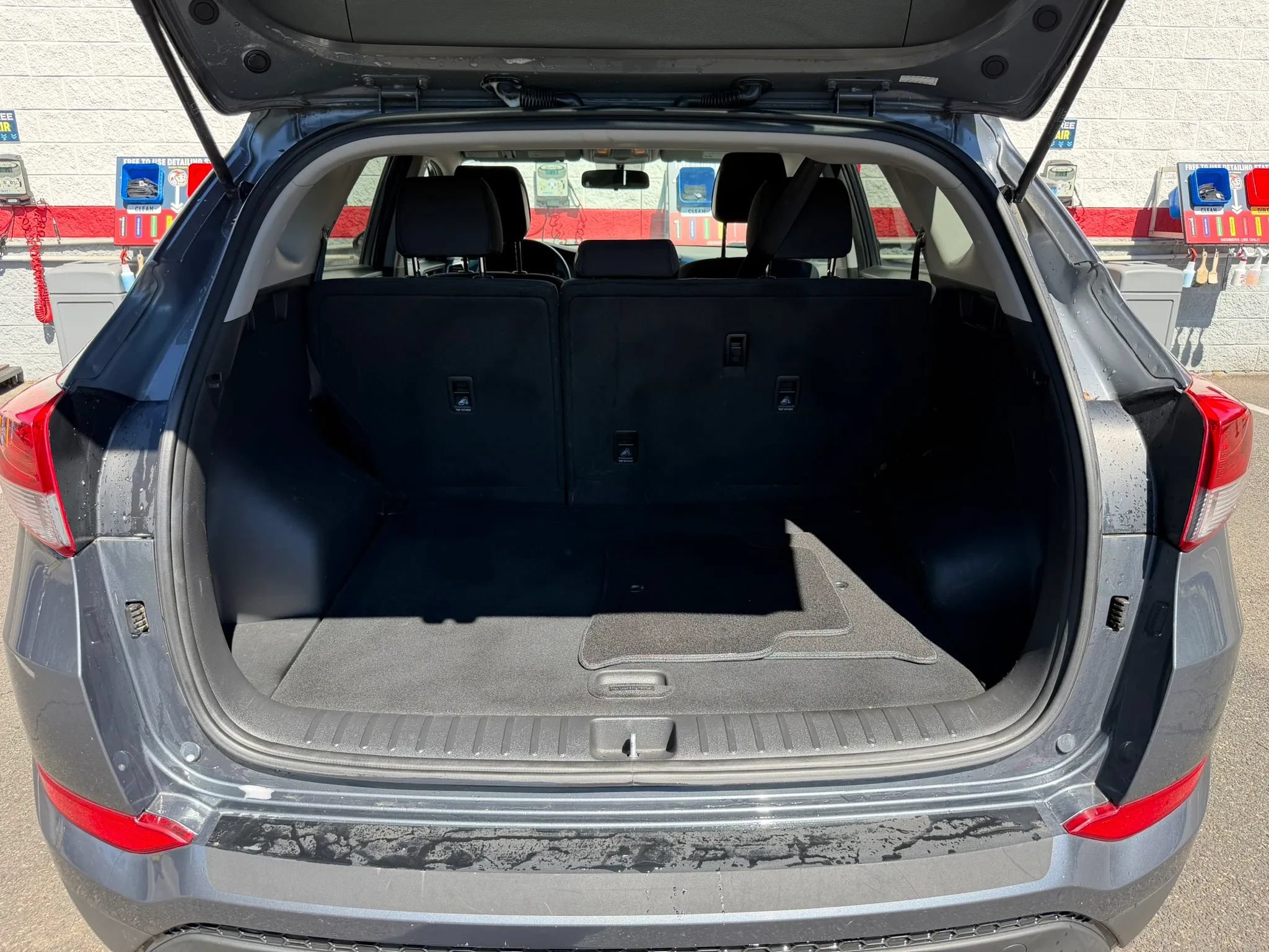 Used 2017 Hyundai Tucson SE w/ Cargo Package FWD image 23