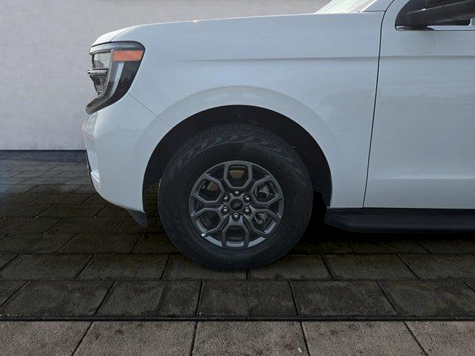 Certified 2025 Ford Expedition Active RWD image 26
