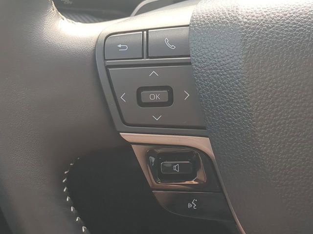 Used 2025 Toyota Camry SE w/ Multimedia Upgrade Package FWD image 25