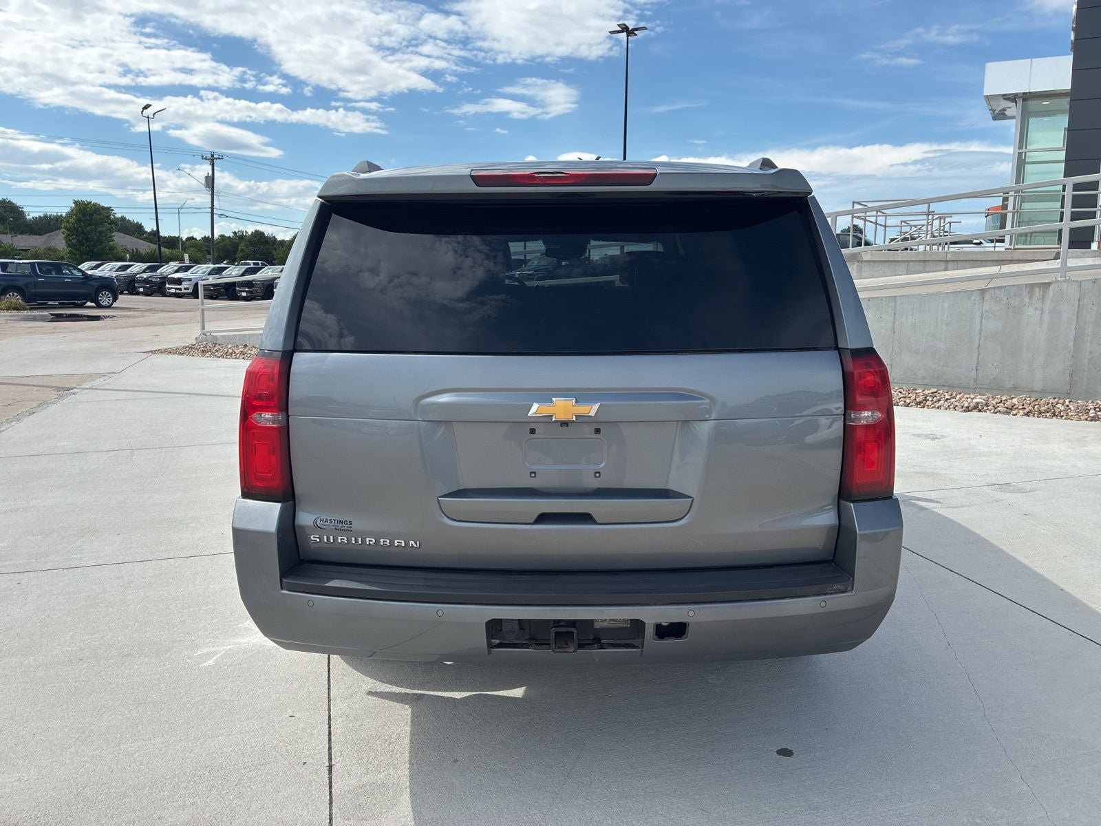 Used 2018 Chevrolet Suburban LT AWD/4WD image 4