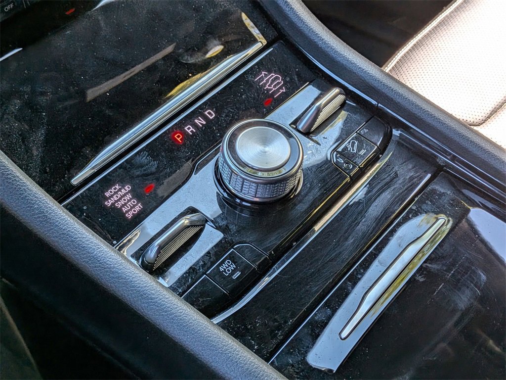 Certified 2023 Jeep Grand Cherokee L Overland w/ Rear Seat Video Group I image 18