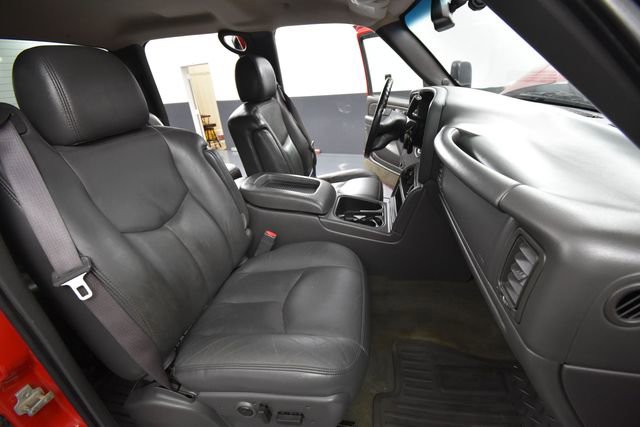 Used 2005 GMC Sierra 2500 SLT w/ Heavy-Duty Power Package image 45