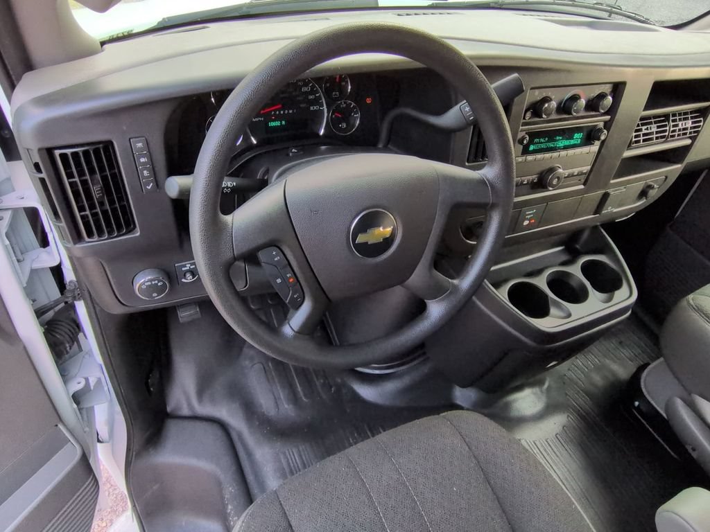 Used 2025 Chevrolet Express 2500 w/ Driver Convenience Package RWD image 16