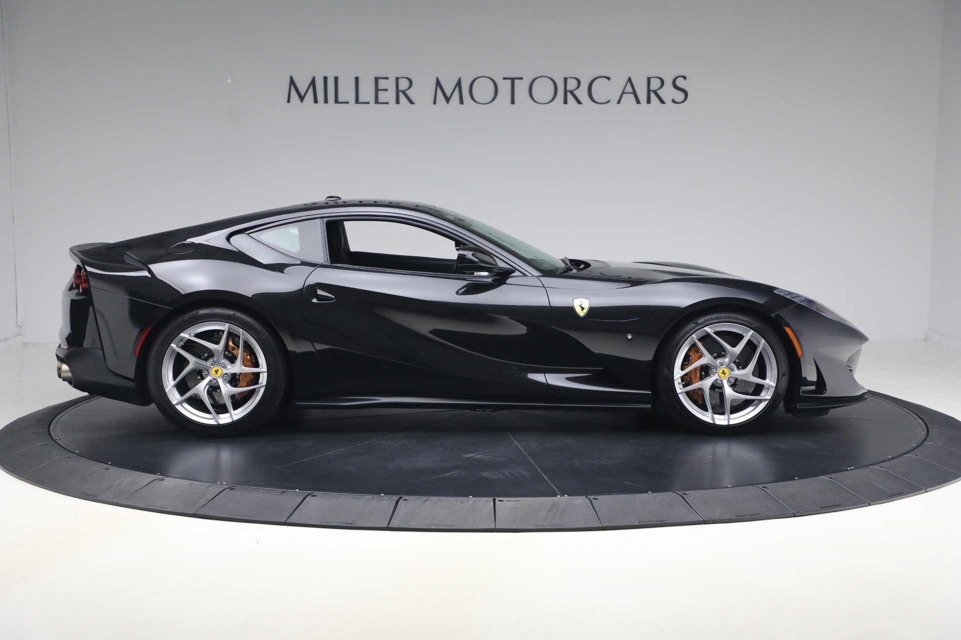 Certified 2019 Ferrari 812 Superfast RWD image 9