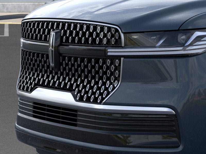 New 2026 Lincoln Navigator L Reserve AWD/4WD image 17