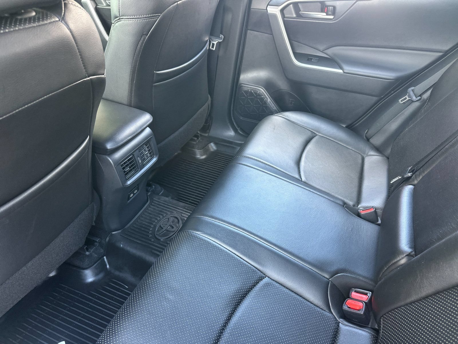 Used 2023 Toyota RAV4 XLE w/ XLE Grade Weather Package AWD/4WD image 12