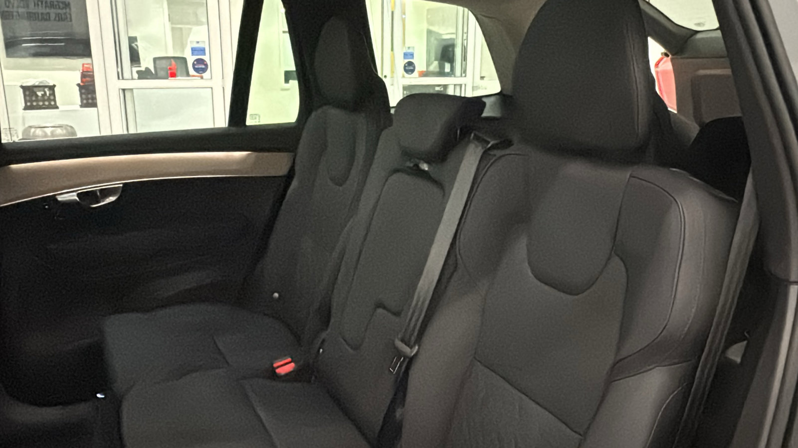 New 2026 Volvo XC90 B6 Plus w/ Protection Package Premier AWD/4WD image 26
