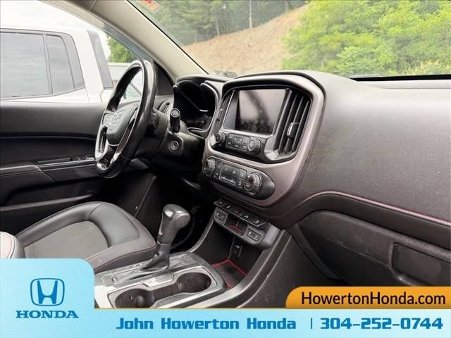 Used 2017 GMC Canyon SLE w/ All Terrain Package AWD/4WD image 7