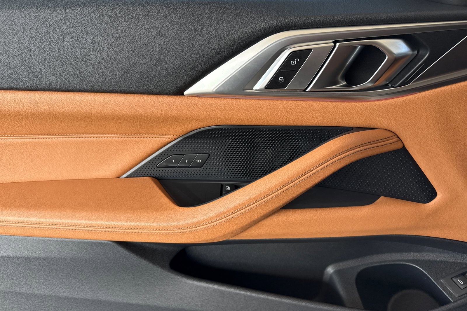 Used 2023 BMW 430i Coupe w/ Convenience Package image 12