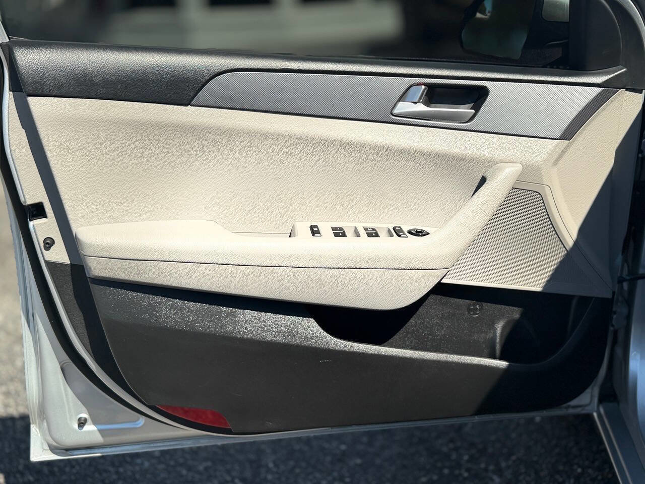 Used 2017 Hyundai Sonata SE FWD image 13