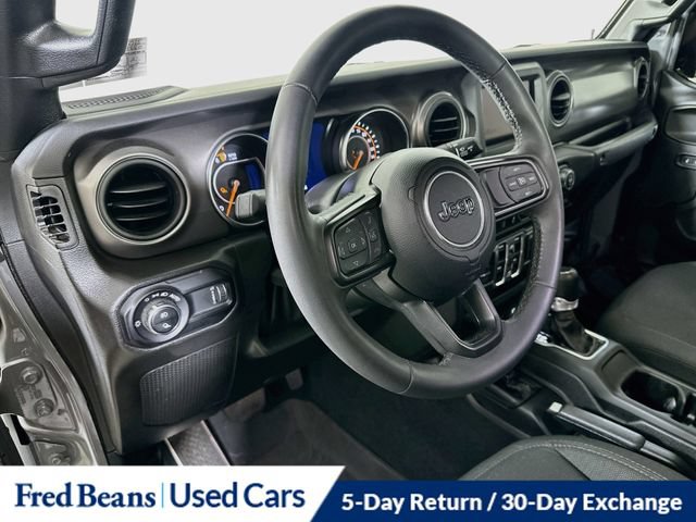 Used 2023 Jeep Gladiator Sport AWD/4WD image 13