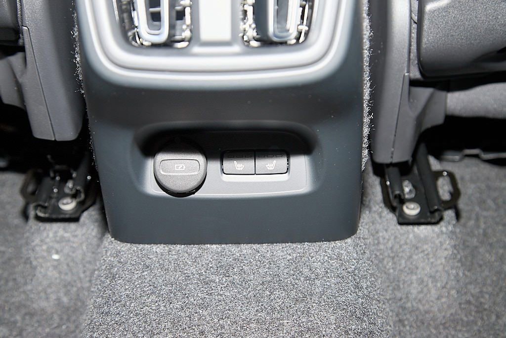 New 2026 Volvo XC40 B5 Plus w/ Protection Package Premier image 22