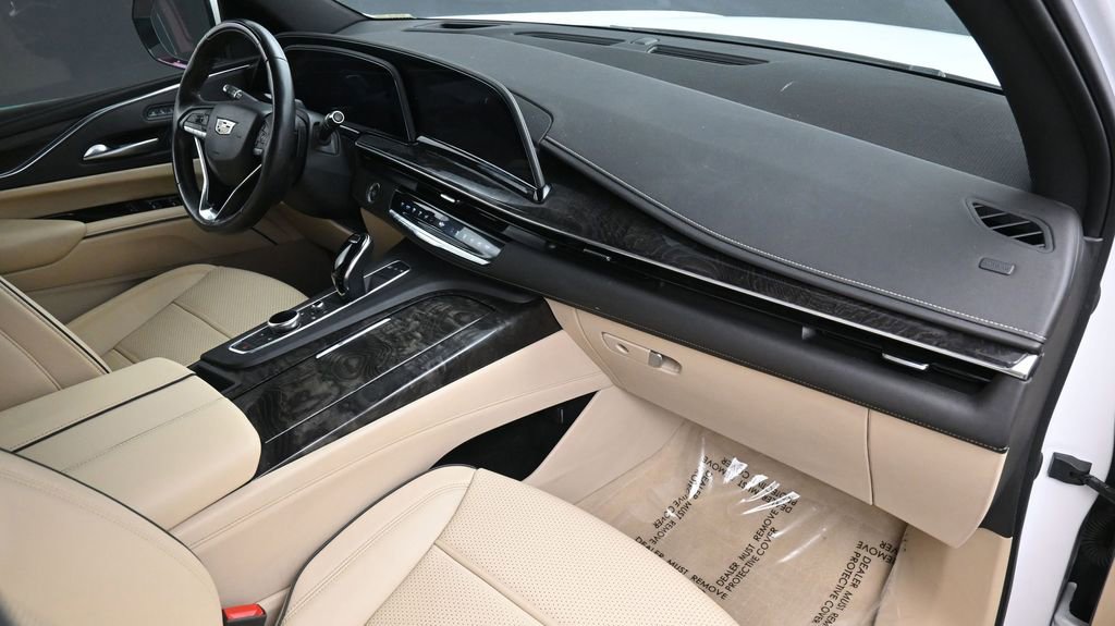 Used 2023 Cadillac Escalade Premium Luxury w/ Performance Package RWD image 11