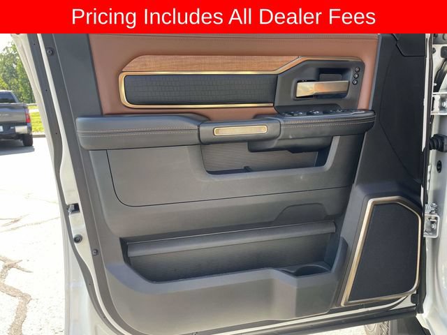Used 2024 RAM 3500 Limited AWD/4WD image 22