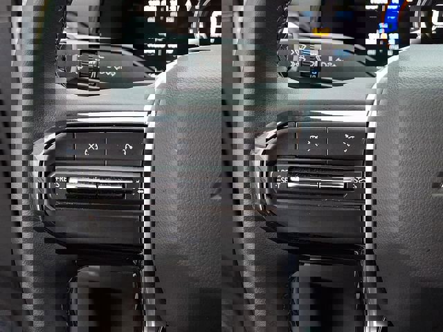 Used 2024 Chevrolet Colorado ZR2 w/ Safety Package image 33