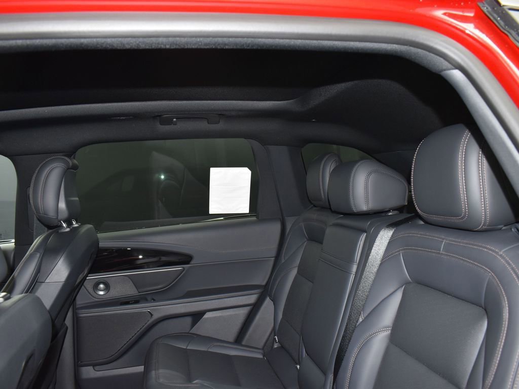 New 2025 Lincoln Nautilus Premier w/ Equipment Group 102A AWD/4WD image 23