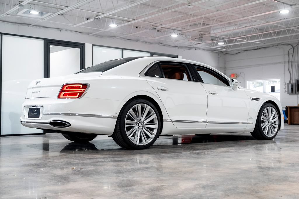 Used 2023 Bentley Flying Spur W12 AWD/4WD image 19