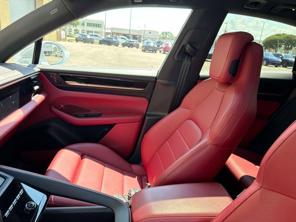 Used 2024 Porsche Macan 4 Electric image 20