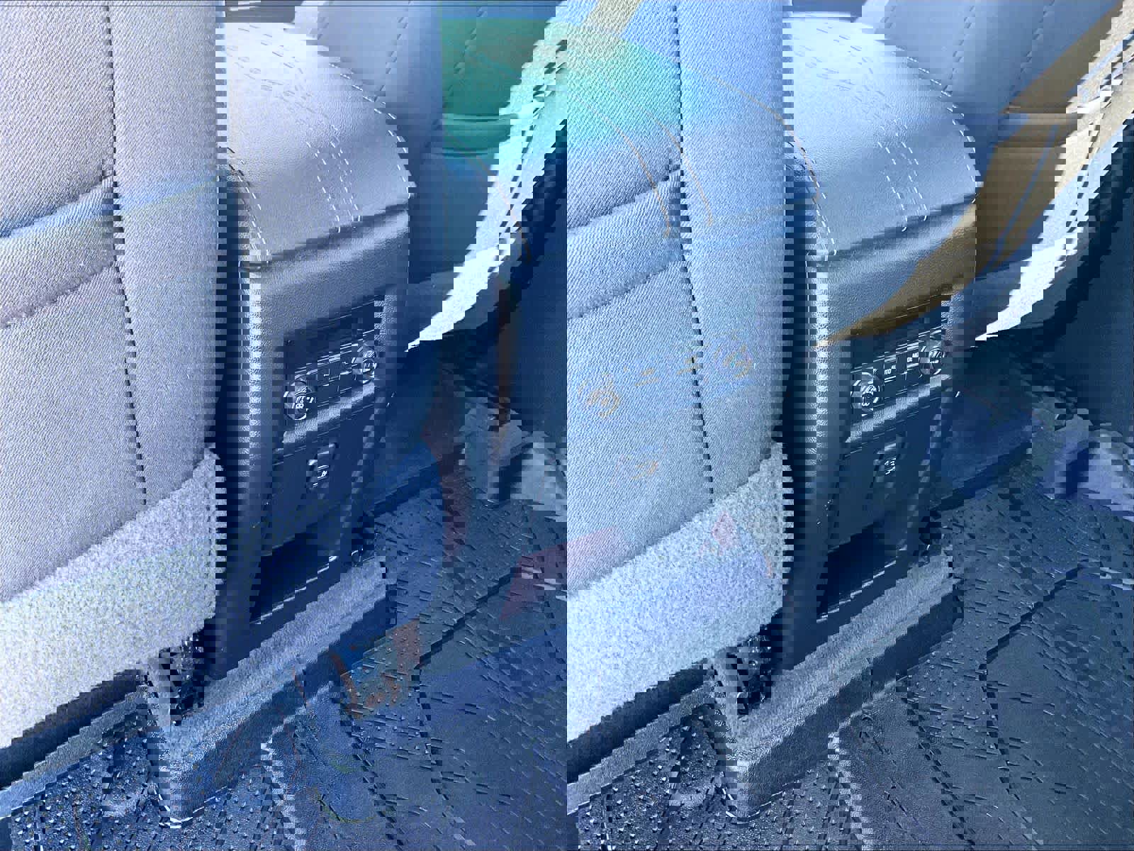 Used 2019 Chevrolet Traverse LT image 27