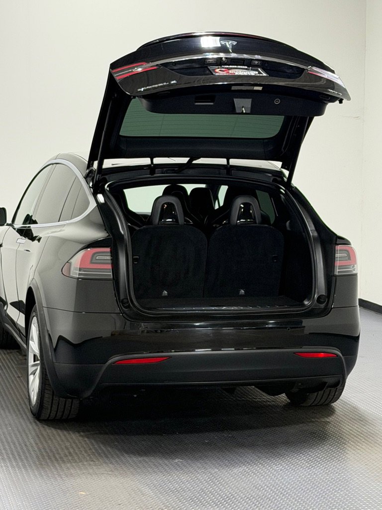 Used 2016 Tesla Model X 75D image 14