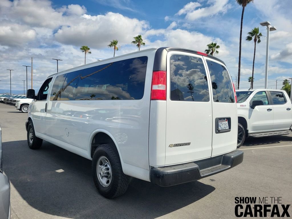 Used 2020 Chevrolet Express 3500 LS RWD image 4