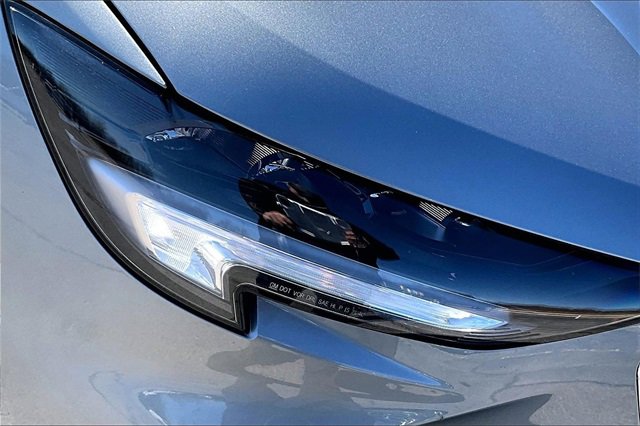 Used 2023 Buick Envision Essence image 32