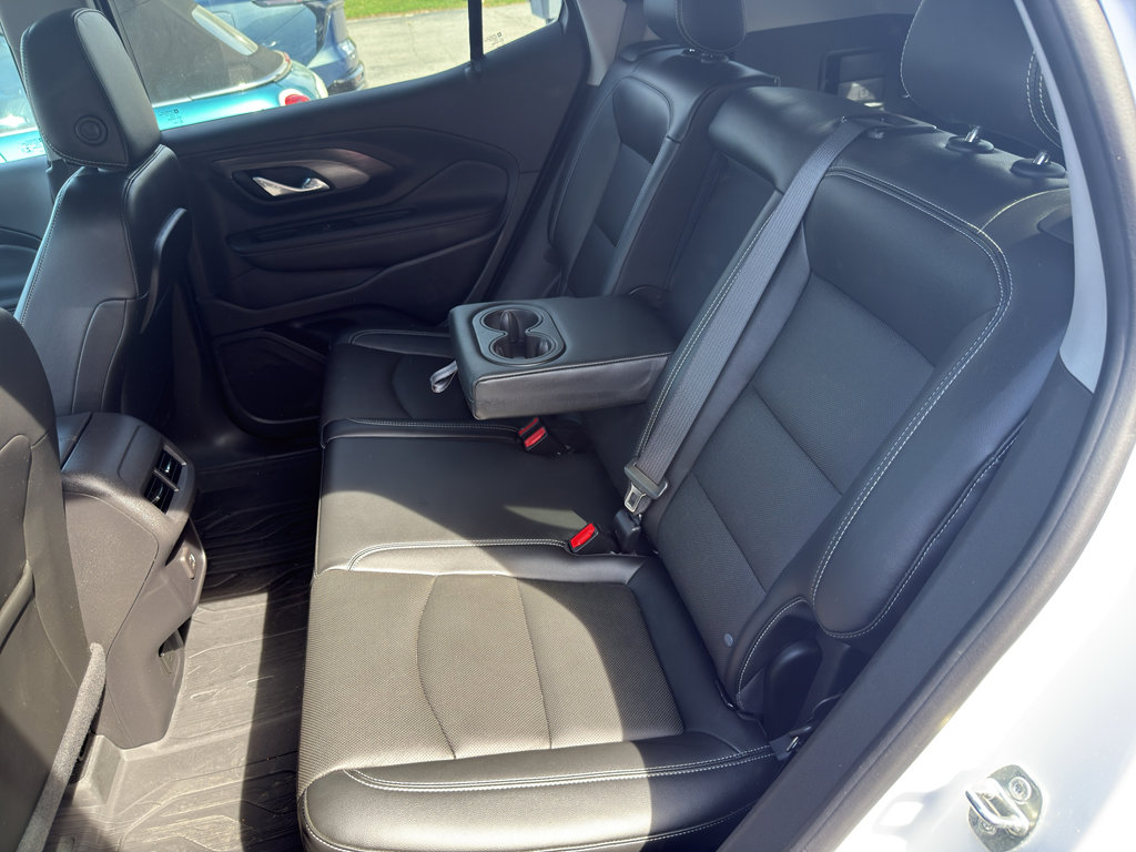 Used 2023 GMC Terrain SLT w/ LPO, Floor Liner Package image 14