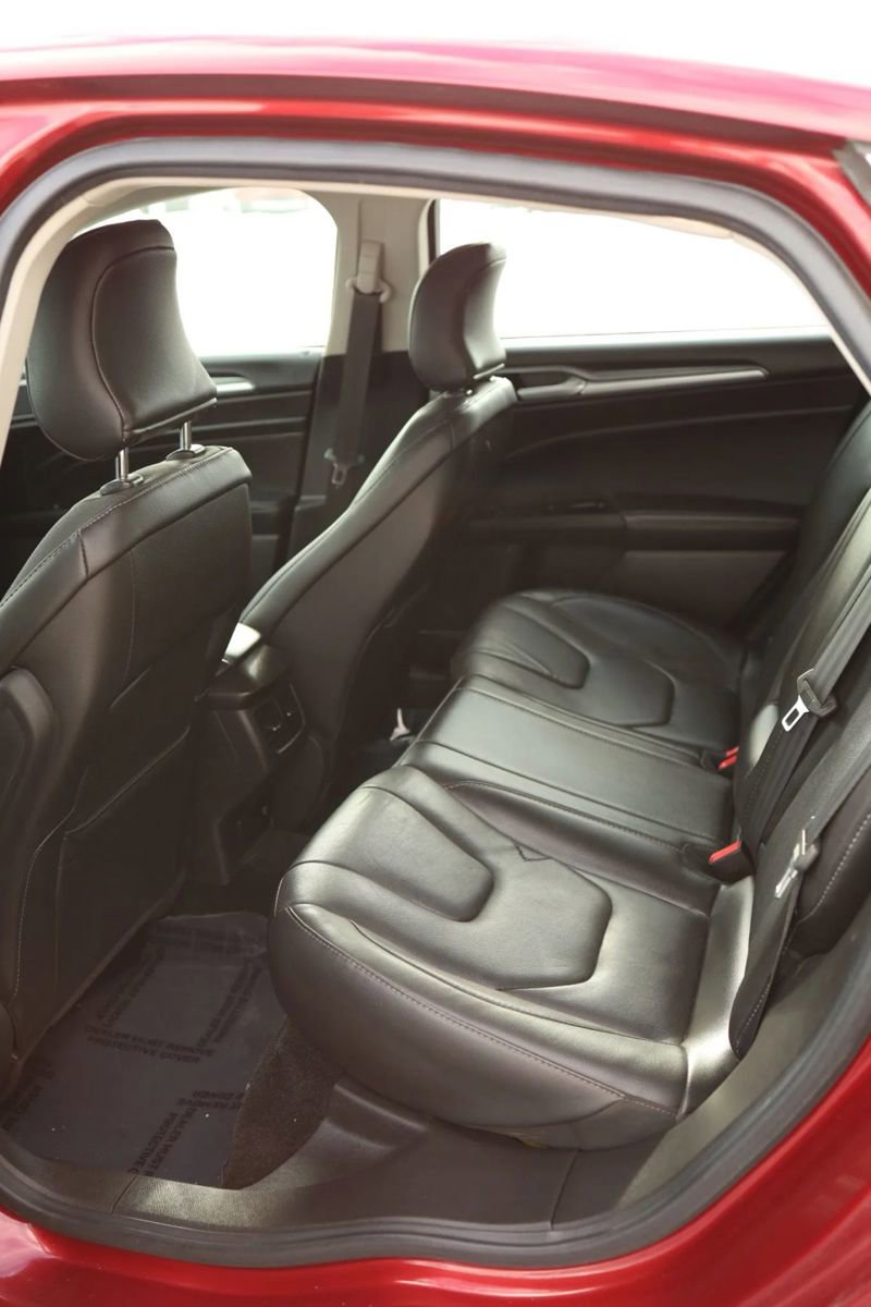 Used 2016 Ford Fusion Titanium image 34