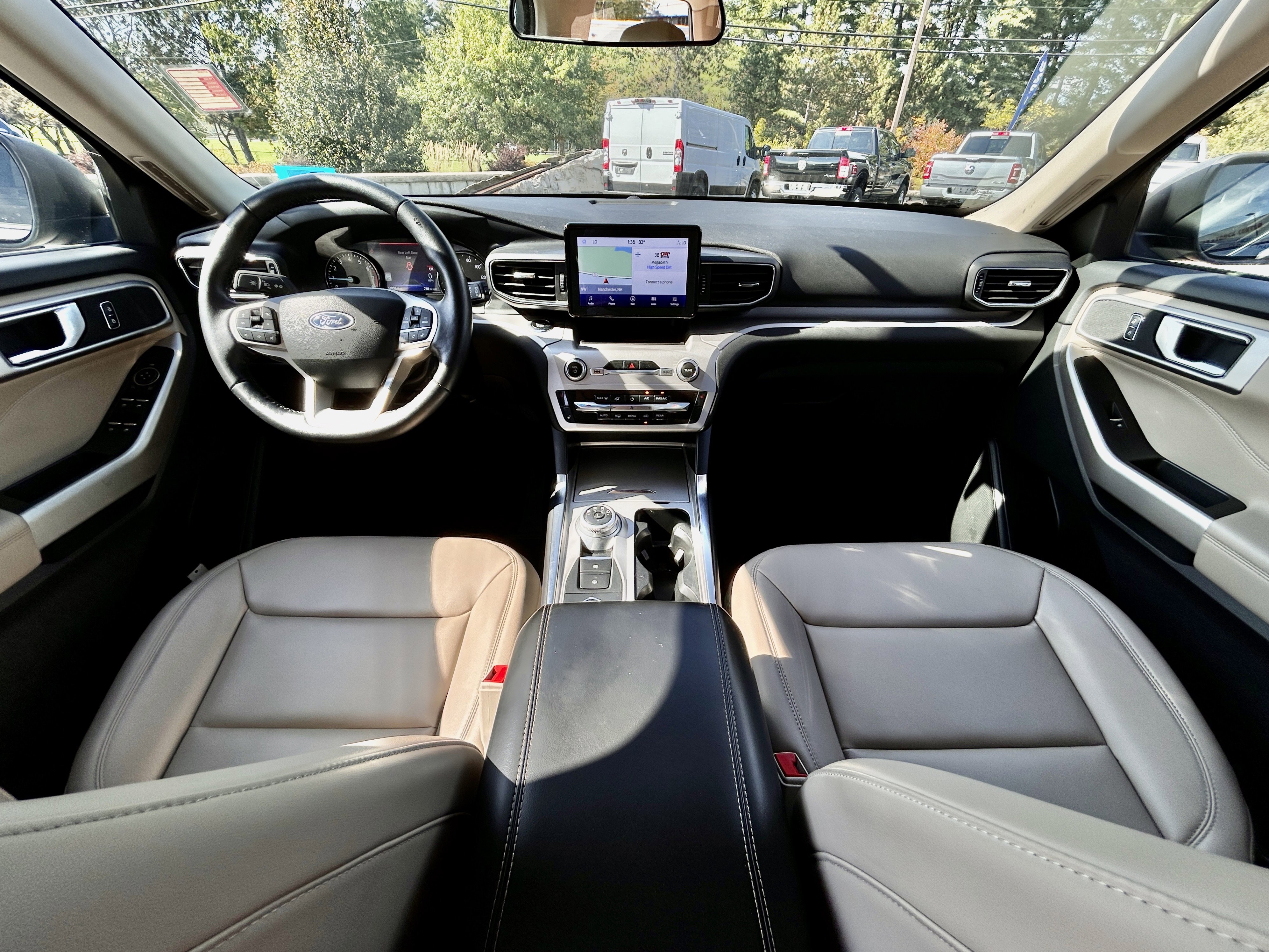 Used 2023 Ford Explorer XLT w/ Equipment Group 202A image 24