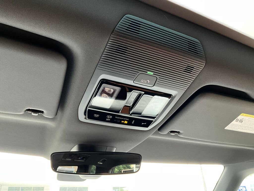 New 2025 Volkswagen ID. Buzz Pro S Plus image 18