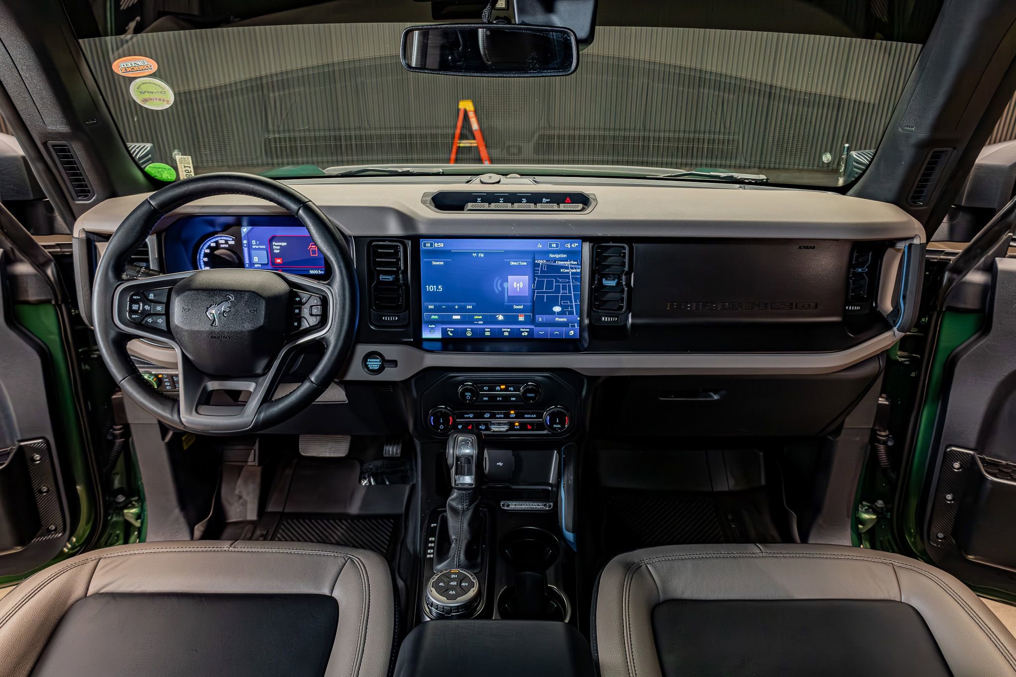 Used 2022 Ford Bronco Wildtrak image 17