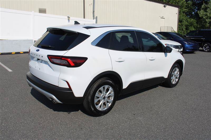 Used 2023 Ford Escape Active w/ Cold Weather Package FWD image 7