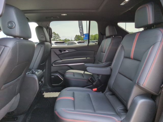 Used 2024 Chevrolet Traverse RS AWD/4WD image 29