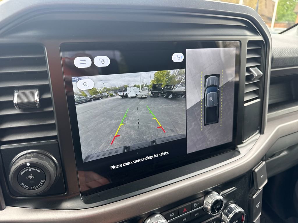 Used 2025 Ford F150 Lightning XLT AWD/4WD image 38